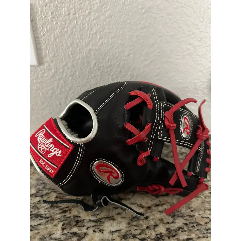 Rawlings Right Hand Throw Infield Pro Preferred Baseball Glove 11.75" (Used)