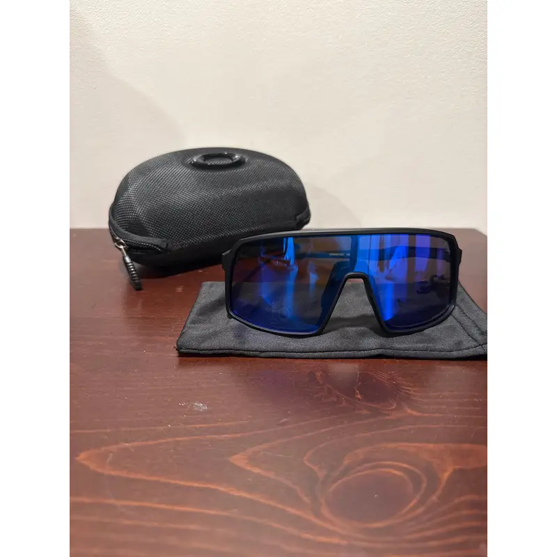 Purple Unisex One Size Fits All Oakley Sunglasses (Used)