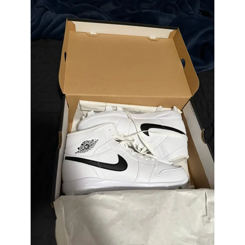 White Men's Size M 11.5 (W 12.5) Adult Jordan Cleats (New)