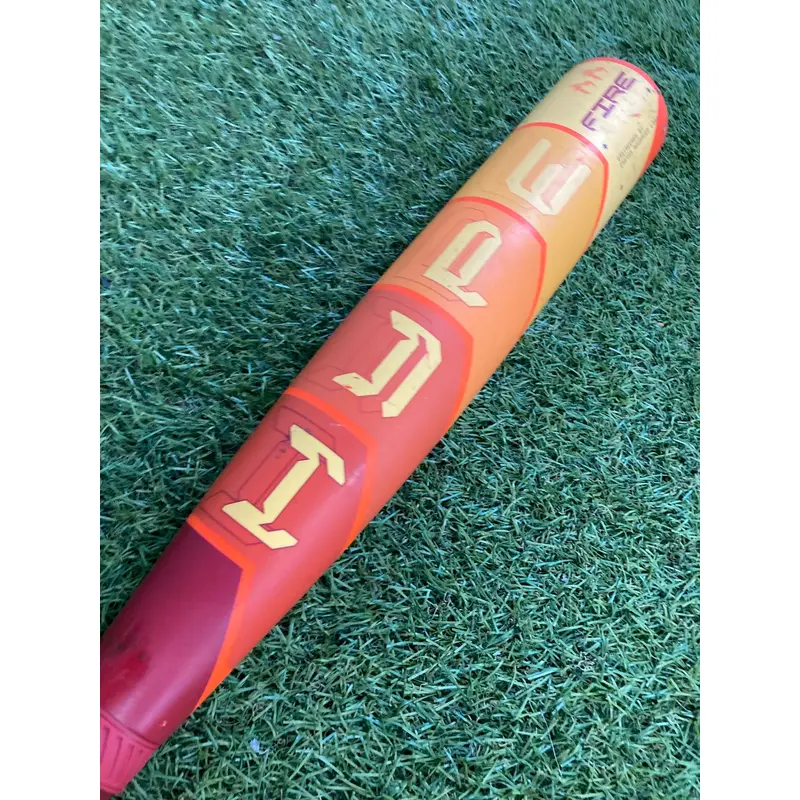 Easton Hype Fire (2 3/4") USSSA Bat (-8) 2025