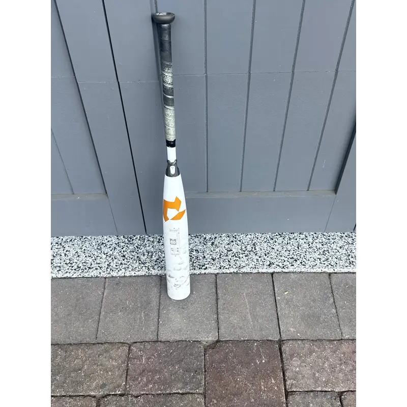DeMarini CF Composite USSSA Certified Bat (-8) 22 oz 30" (Used)