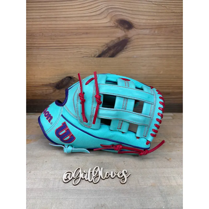 Wilson 12.5 A2000 1750 - 2025 Fall Edition