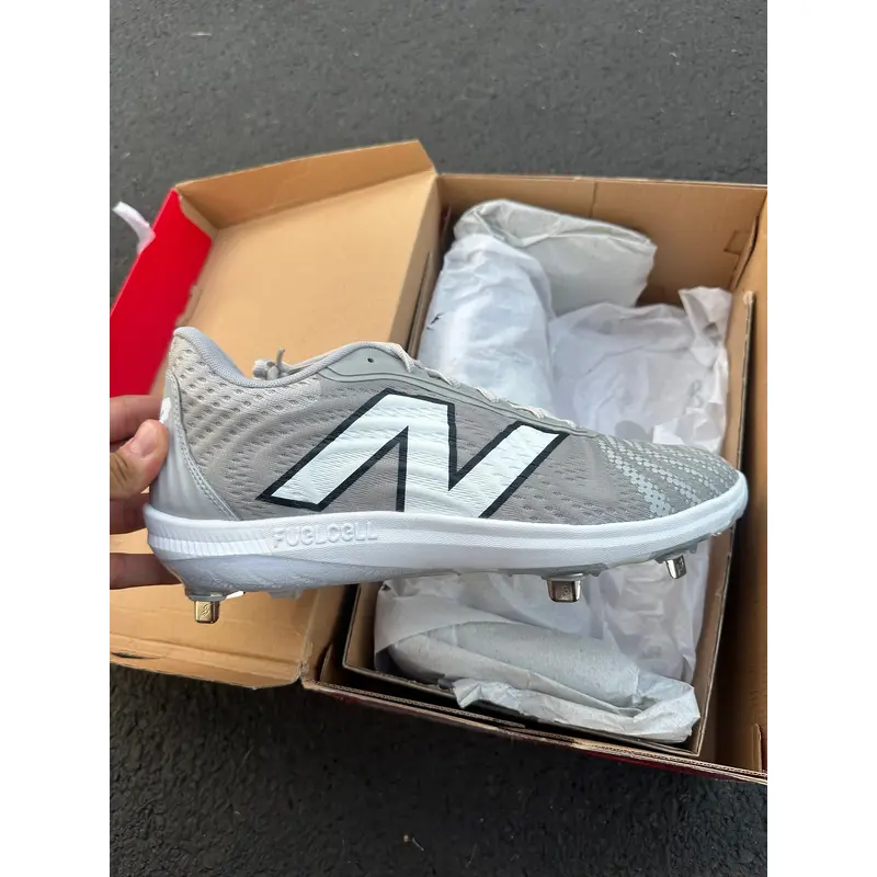 Gray Men's Size M 11.5 (W 12.5) New Balance 4040v7 Metal (New)