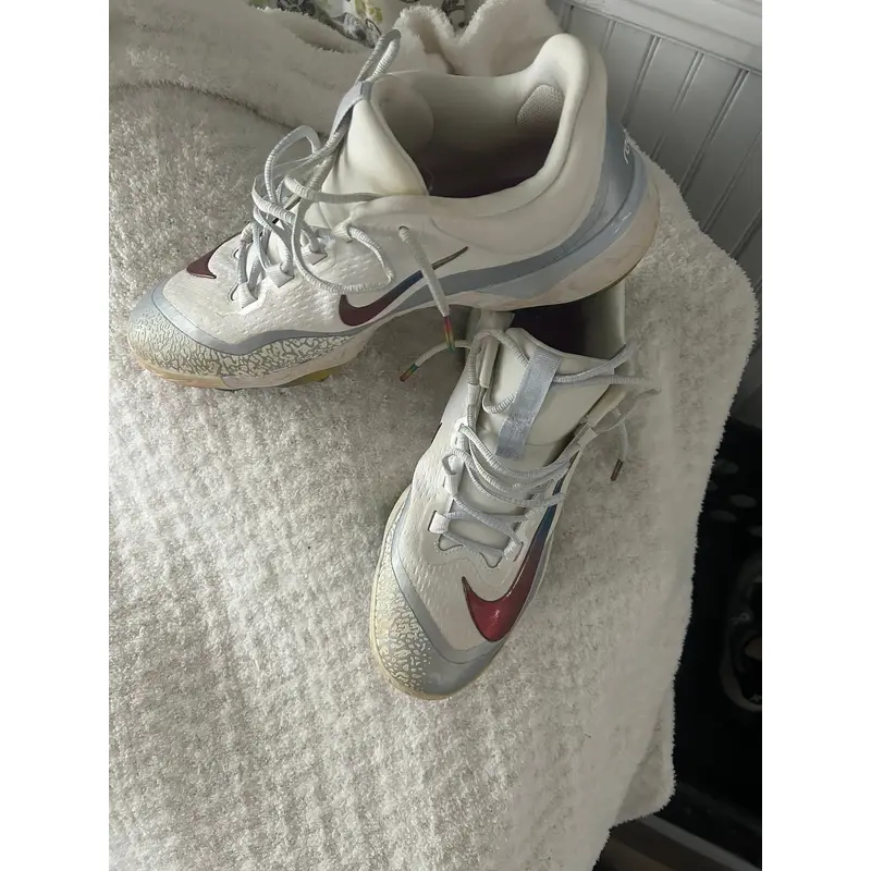 Men's Size M 12.0 (W 13.0) Nike Huarache (Used)