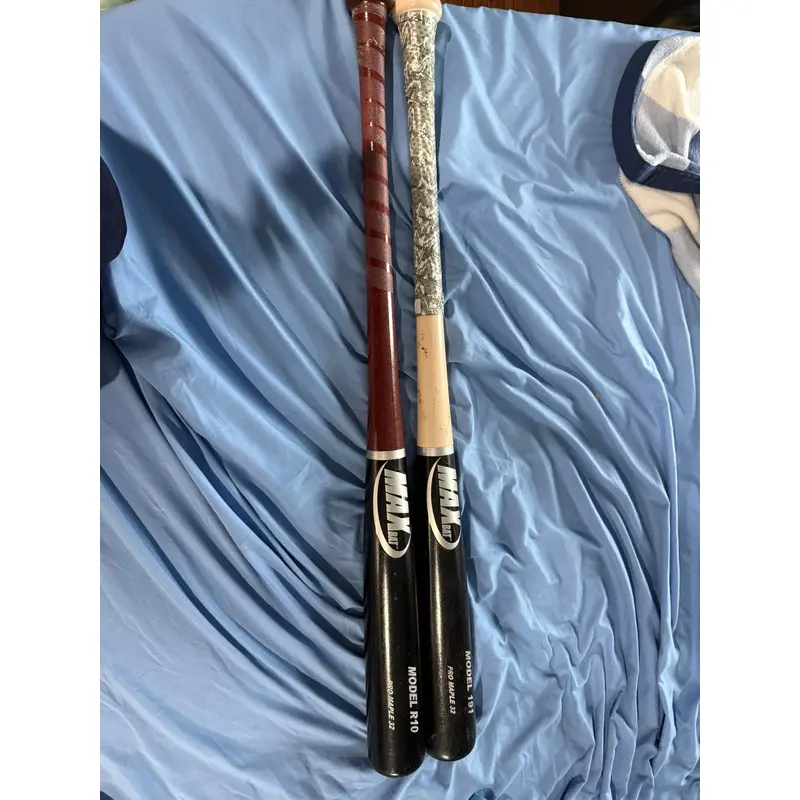 2021 Max Bats R10 BBCOR Certified Bat (-3)  29 oz 32" (Used)