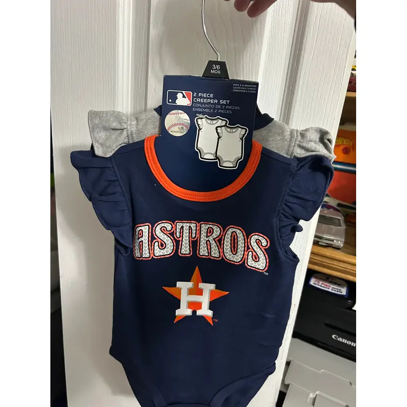 3/6 months d baby onesies