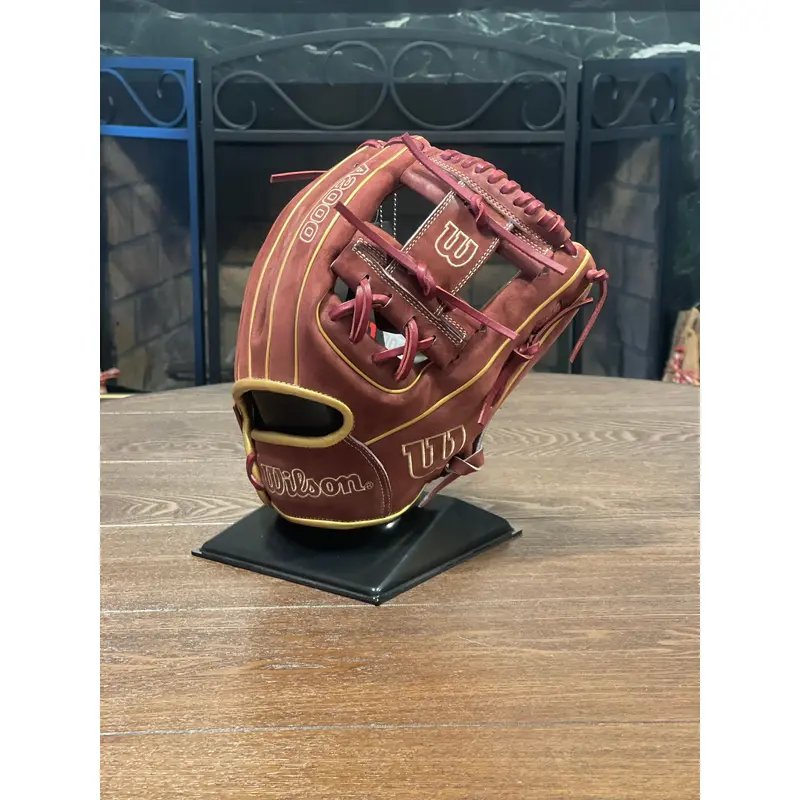 Wilson A2000 1975 Nov 2022 GOTM 11.75 Infield Baseball Glove