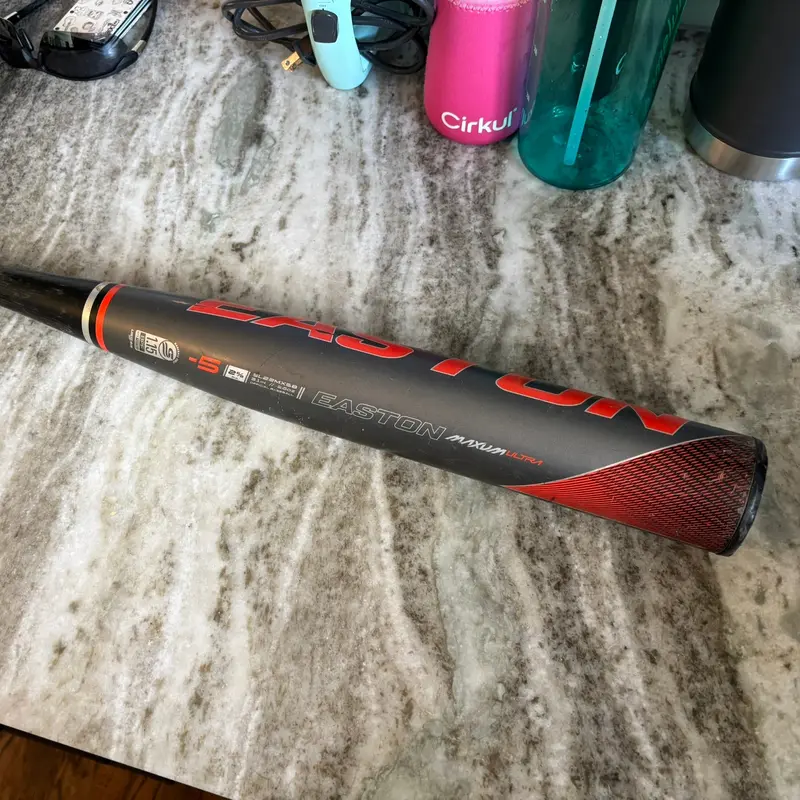 2022 Easton Maxum Ultra Composite USSSA Certified Bat (-5) 26 oz 31" (Used)
