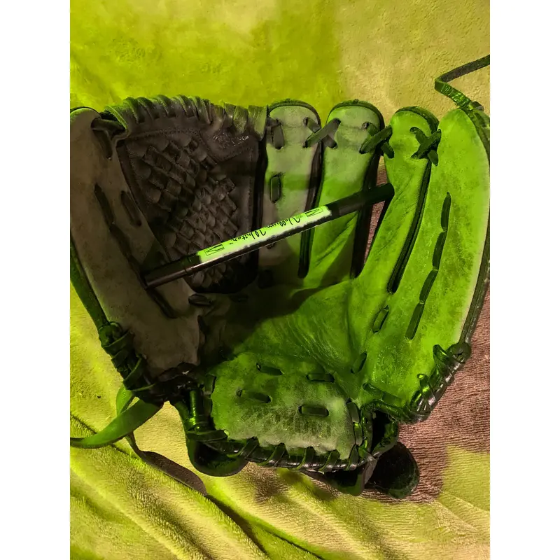 Used Mizuno Prospect Max Flex Glove