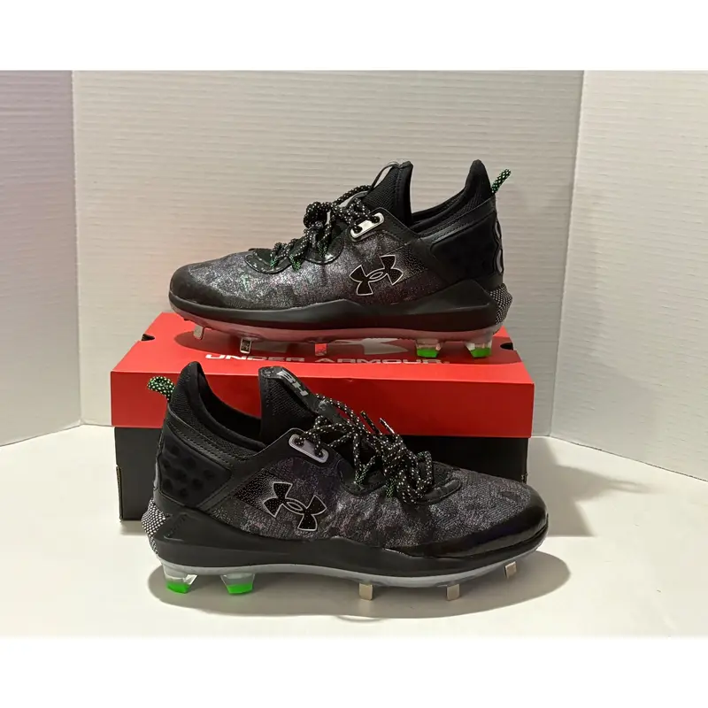 Men's Size 9 Under Armour 3026588-001 Harper 8 Low ST Baseball Cleats