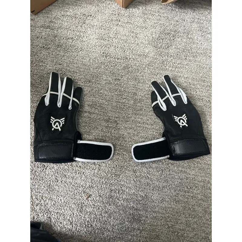 Small  Lizard Skins Kmodo Batting Gloves (New)