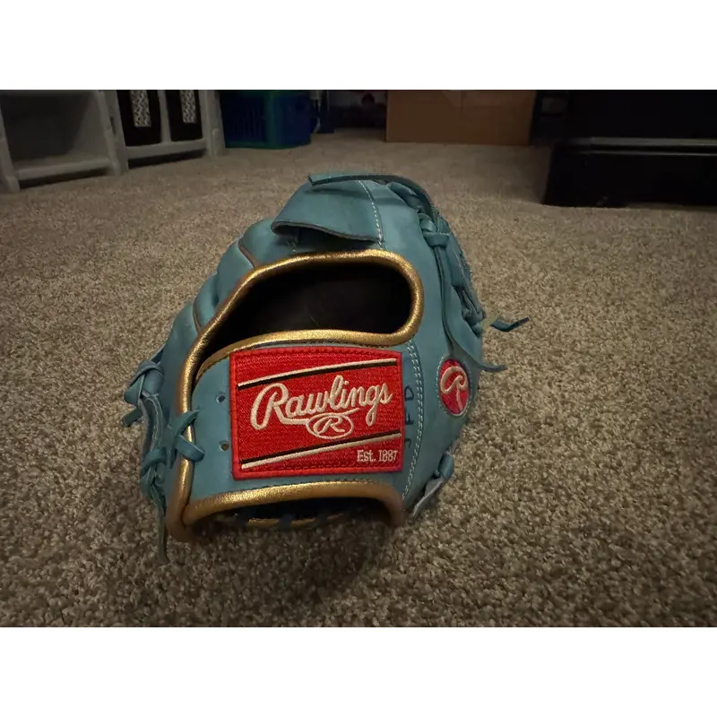 2024 Rawlings RH Pitcher's Heart of the Hide Baseball Glove 11.5" (Used)