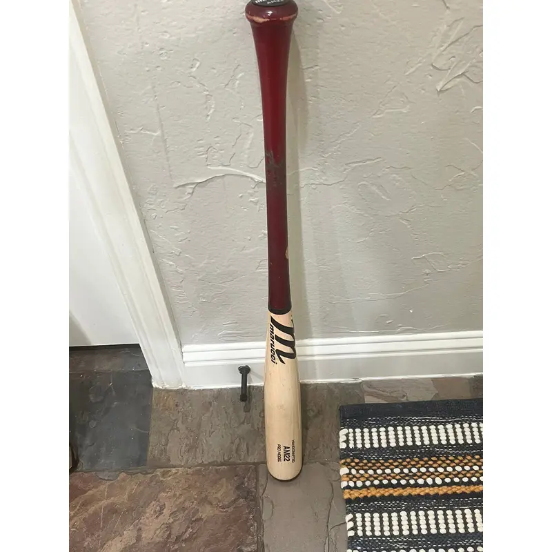Used Marucci (-3) 28 oz 31" AM22 Bat
