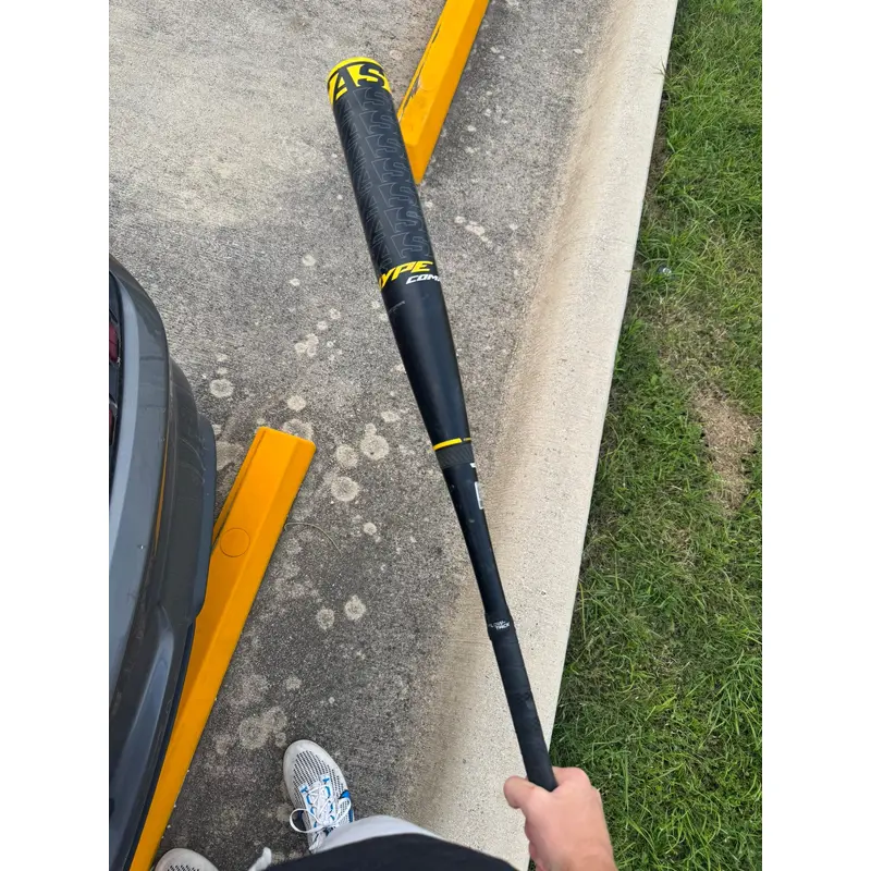 2023 Easton Hype Comp 33/30 . Only Used In BP
