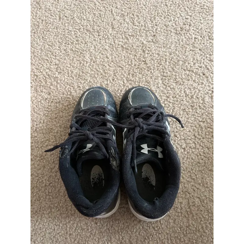 Black Kid's Molded Cleats Low Cut