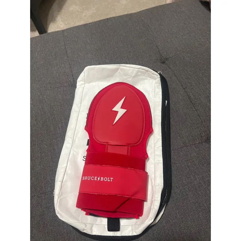 Bruce bolt sliding mitt Red   (New)