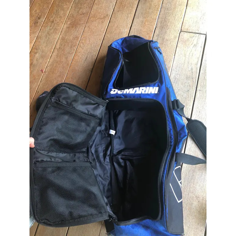 Demarini roller bag