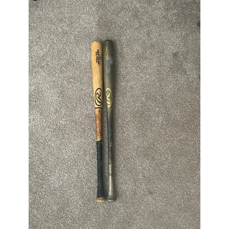 Used  Rawlings Ash 30 oz 33" Hard Ash Bat