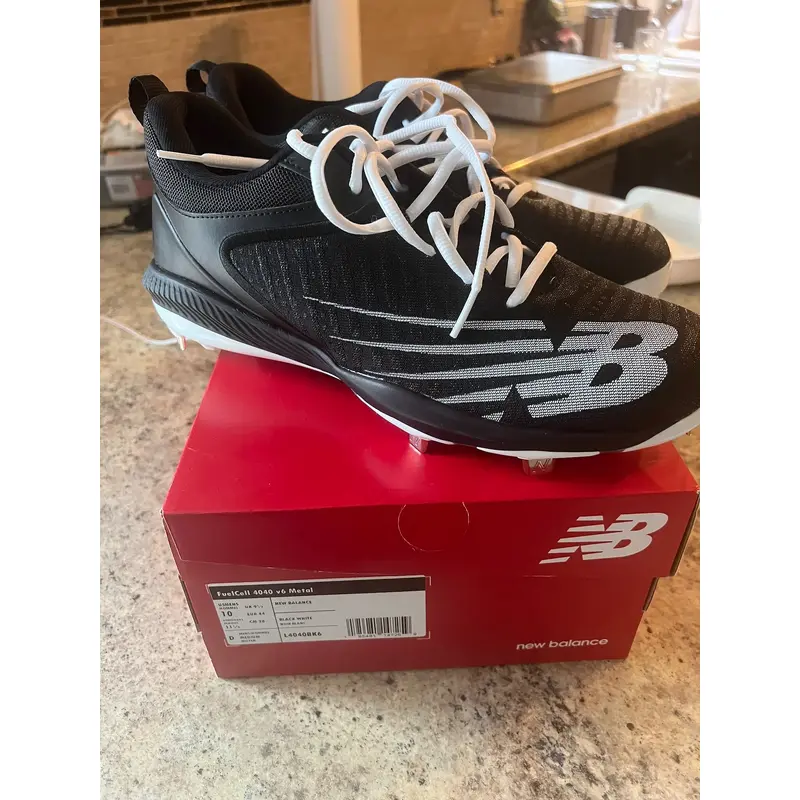 New balance fuel cell cleats brand new