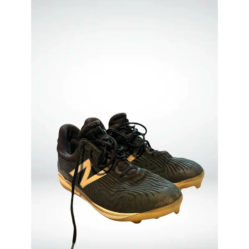 New Balance CompV2 Molded Cleats