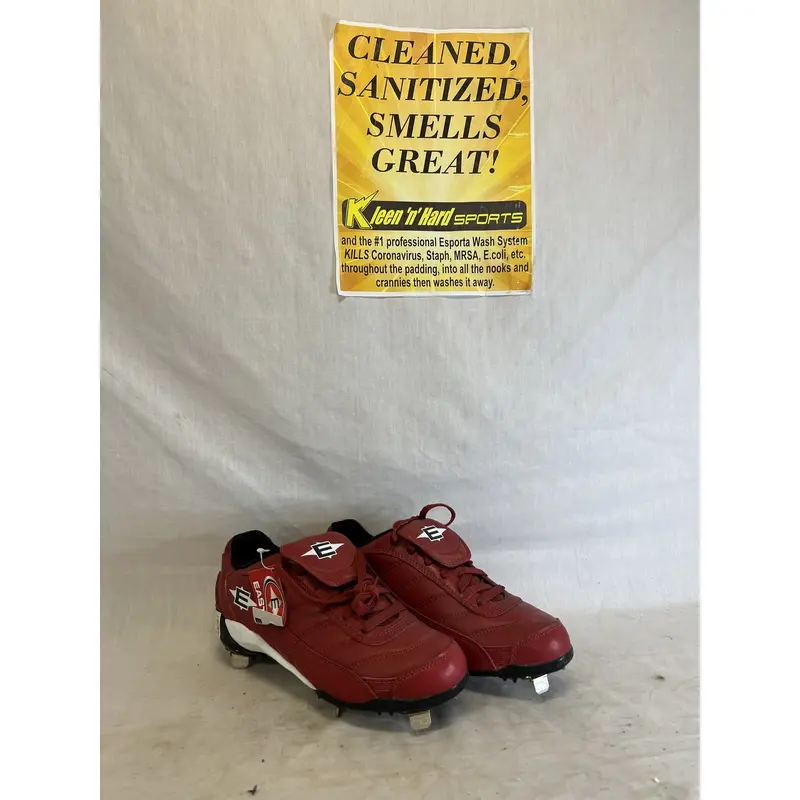 New Easton Size 7.5 Assist Low Baseball Red Cleats