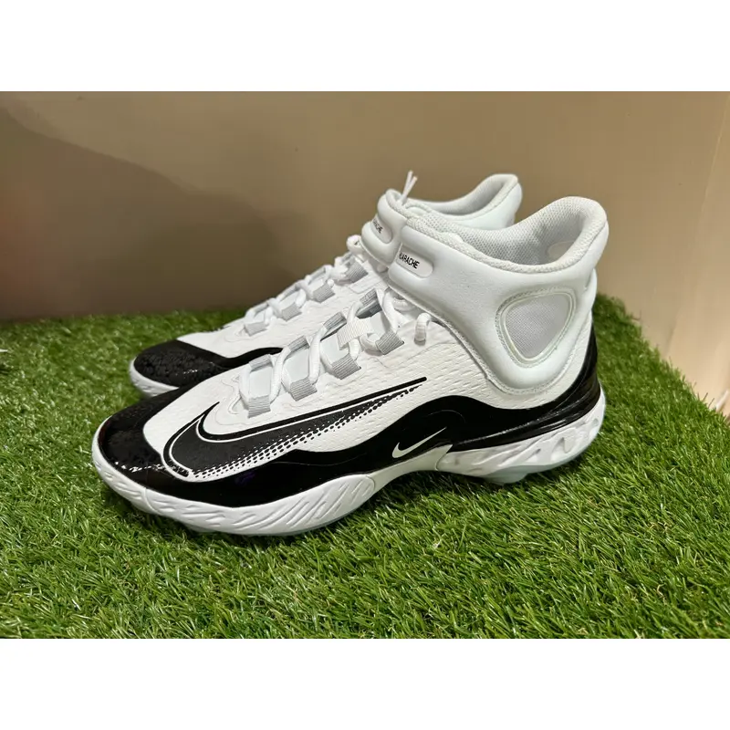 *SOLD* Nike Alpha Huarache Elite 4 Mid Baseball Cleats Size 11 Black White FD2744-101
