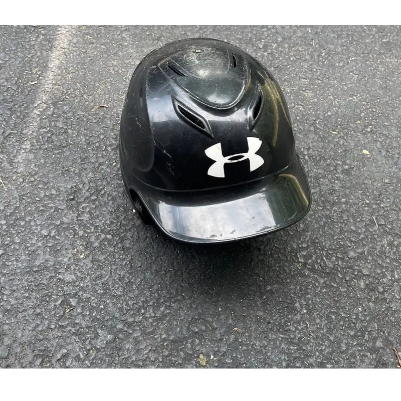 Used Small / Medium Under Armour UABH110 Batting Helmet