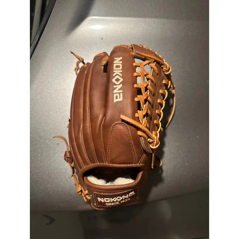 Outfield Nokona Right Hand Throw Baseball Glove 12.75" (New)