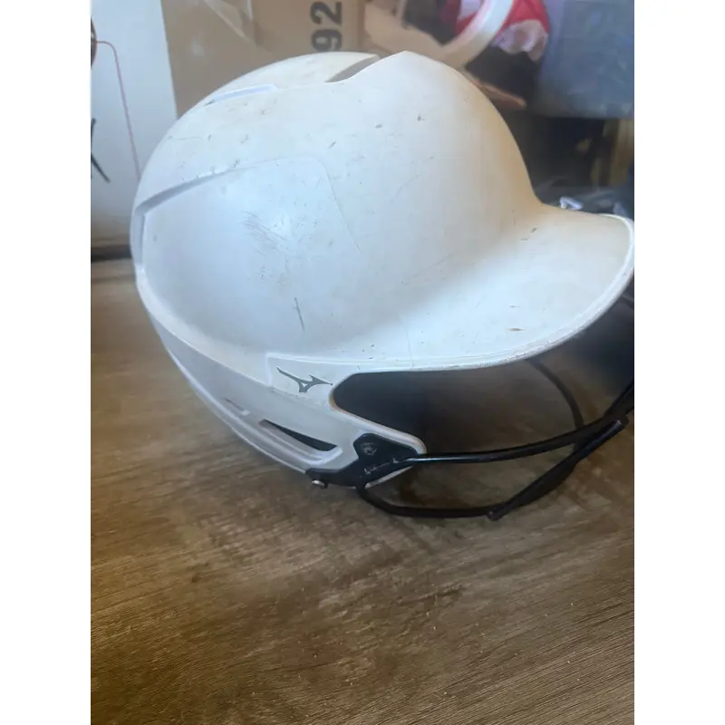 Small / Medium Mizuno (Used) Batting Helmet