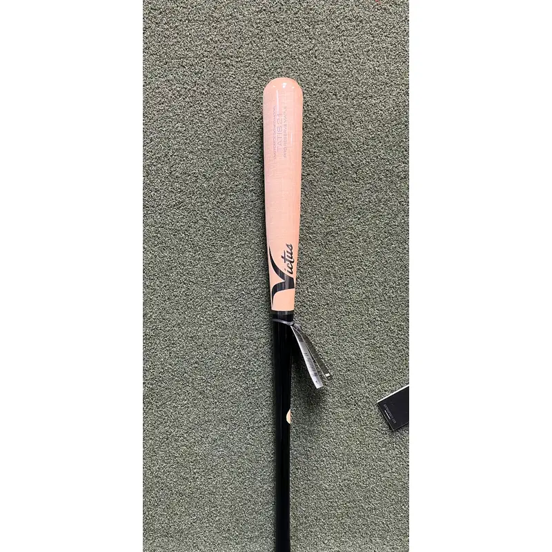 Victus Tatis21 Bat (-3) 30 oz 33" (New)