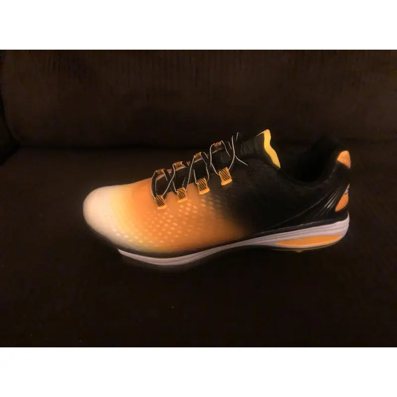 Yellow New Men's Low Top Metal