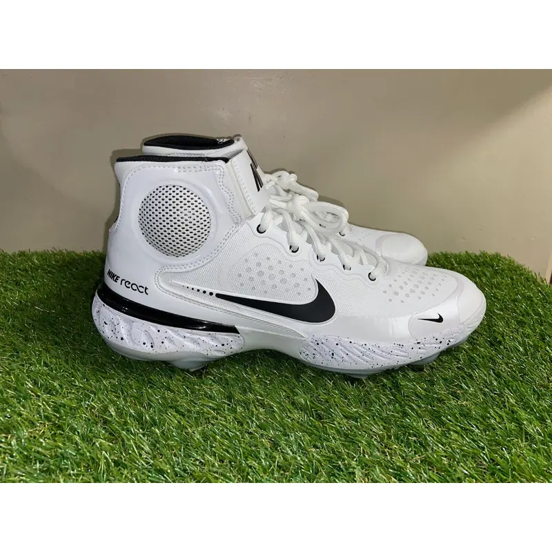 Nike Alpha Huarache Elite 3 Mid Metal Baseball Cleats CV3550-105 Mens 8 NEW