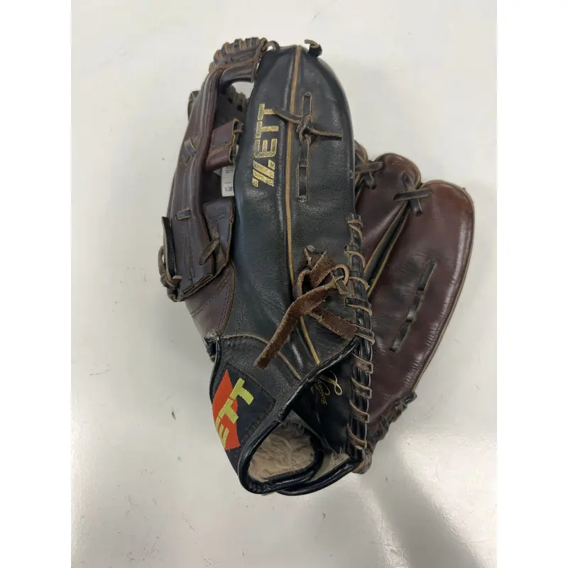Zett RH Baseball Glove 12.25" (Used)