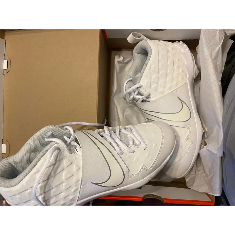 White New Size Men's 10.5 (W 11.5) Nike Trout