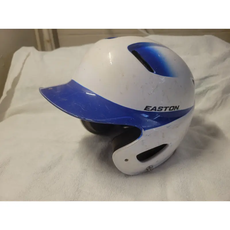 Easton Two Tone Baseball/Softball Helmet, Tag Size M