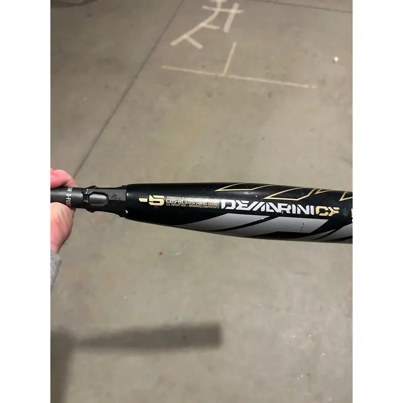 USSSA Certified DeMarini (-5) 26 oz 31" CF Bat