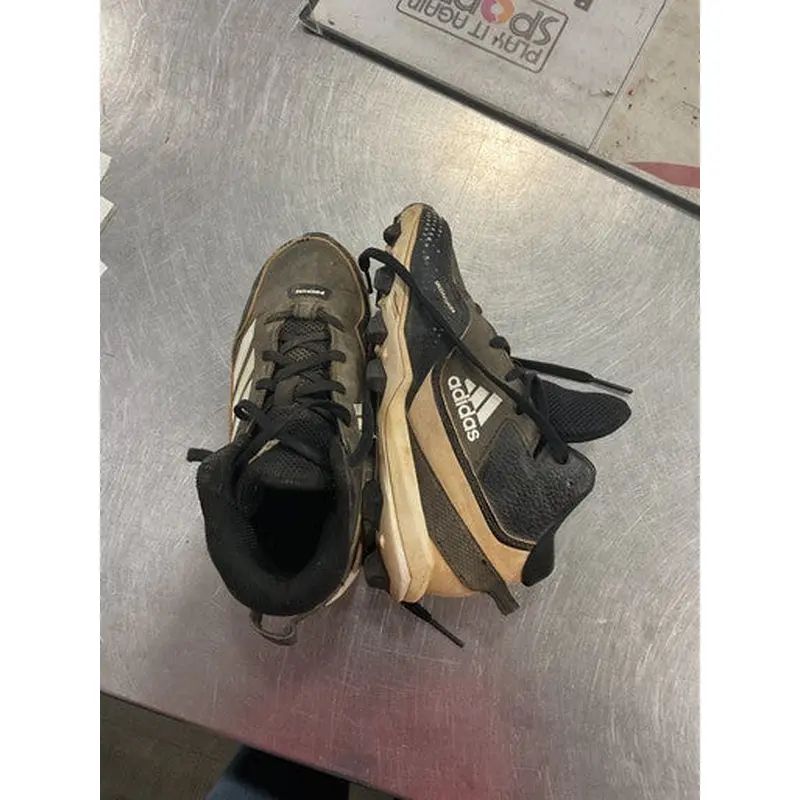 Used Adidas ICON BB/SB Cleats Black Junior 01.5 11614-S000217560