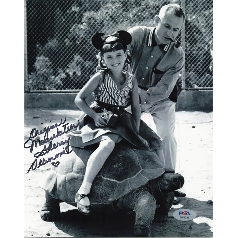 SHERRY ALBERONI signed 8x10 photo PSA/DNA Autographed