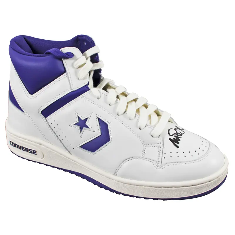 Lakers Magic Johnson Signed Right Purple & White Converse Weapon Shoe BAS Wit 2