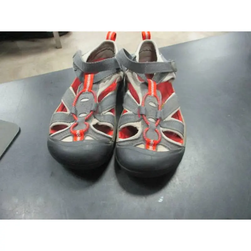 Used Keen Sandals Size 2
