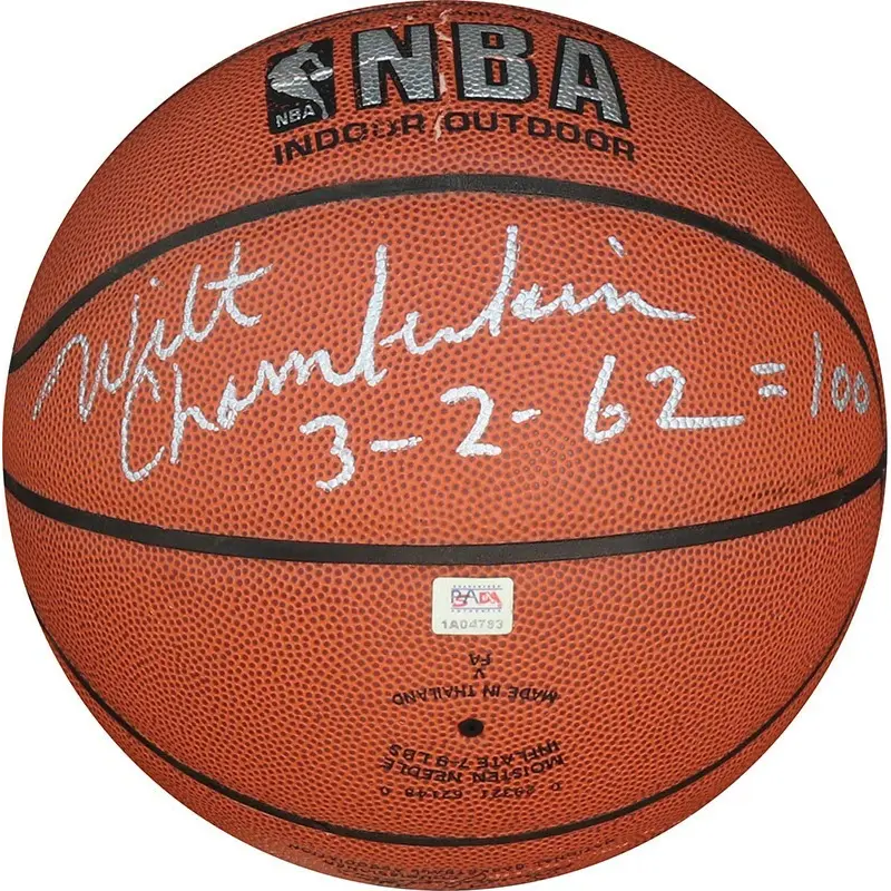 Extraordinary Wilt Chamberlain 100 Point Game 3/2/1962 Signed Basketball PSA DNA
