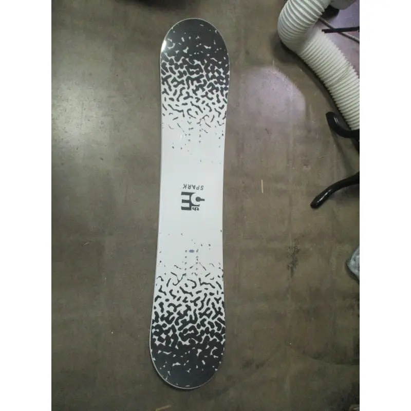 New 5th Element Spark Youth Snowboard Deck - 135 cm