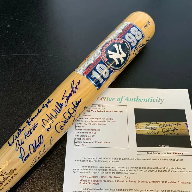 1998 NY Yankees WS Champs Team Signed Bat Derek Jeter Mariano Rivera JSA COA