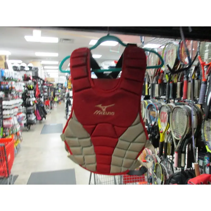 Used Mizuno Drylite 15" Catcher Chest Protector