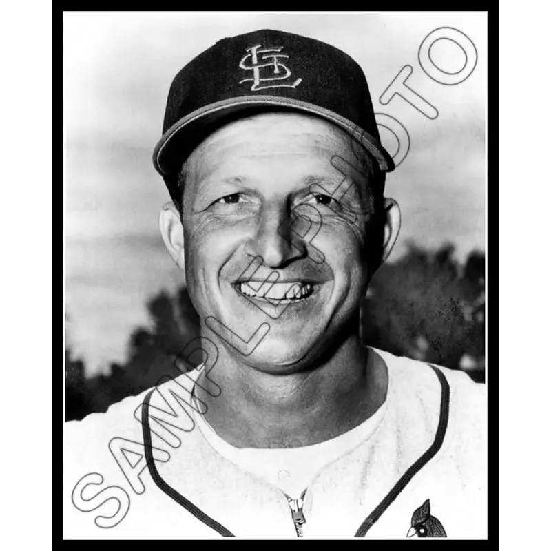 Stan Musial 8X10 Photo - St. Louis Cardinals - 582