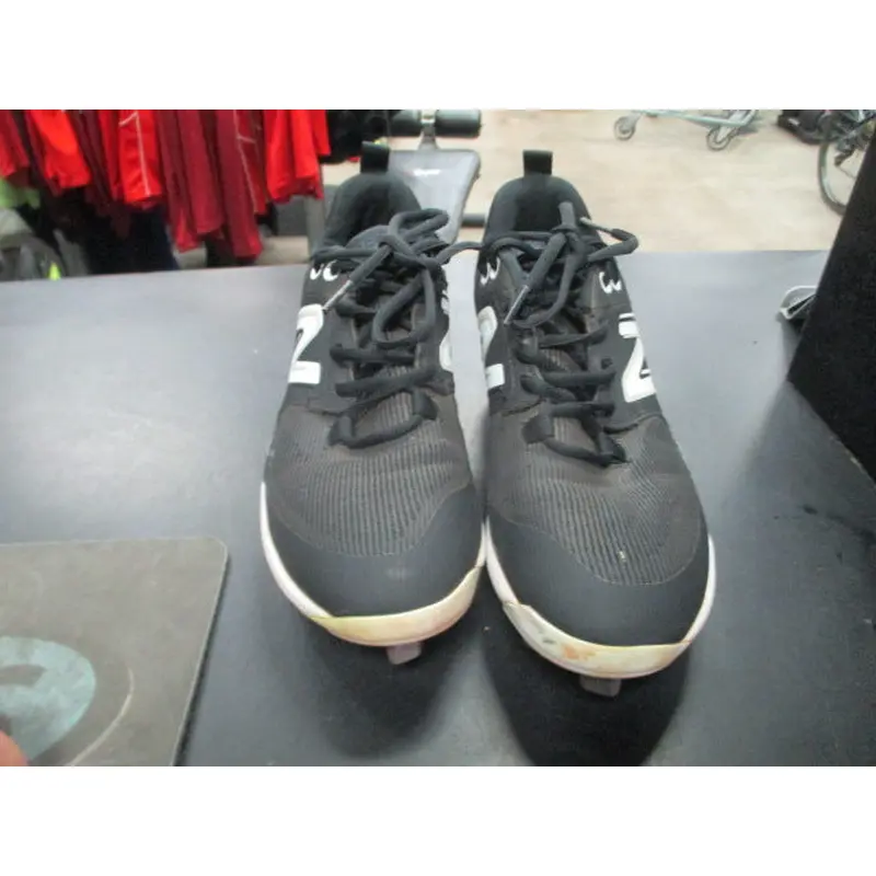Used New Balance Fresh Foam 7.5 Metal Baseball Cleats
