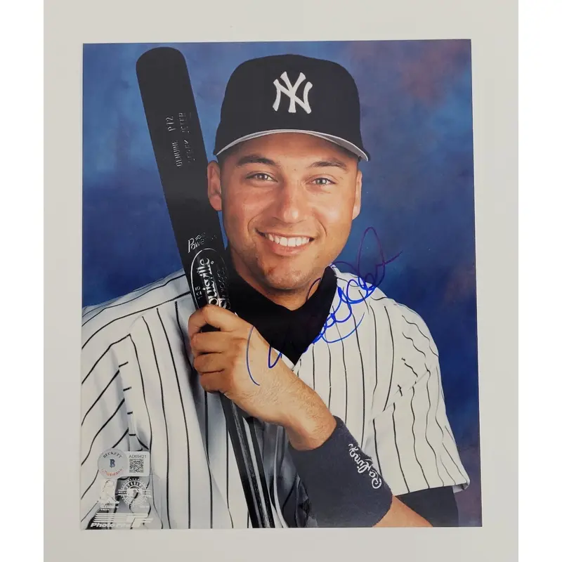 Derek Jeter Rookie Era Signed 8x10 Photo Mint Auto Beckett COA