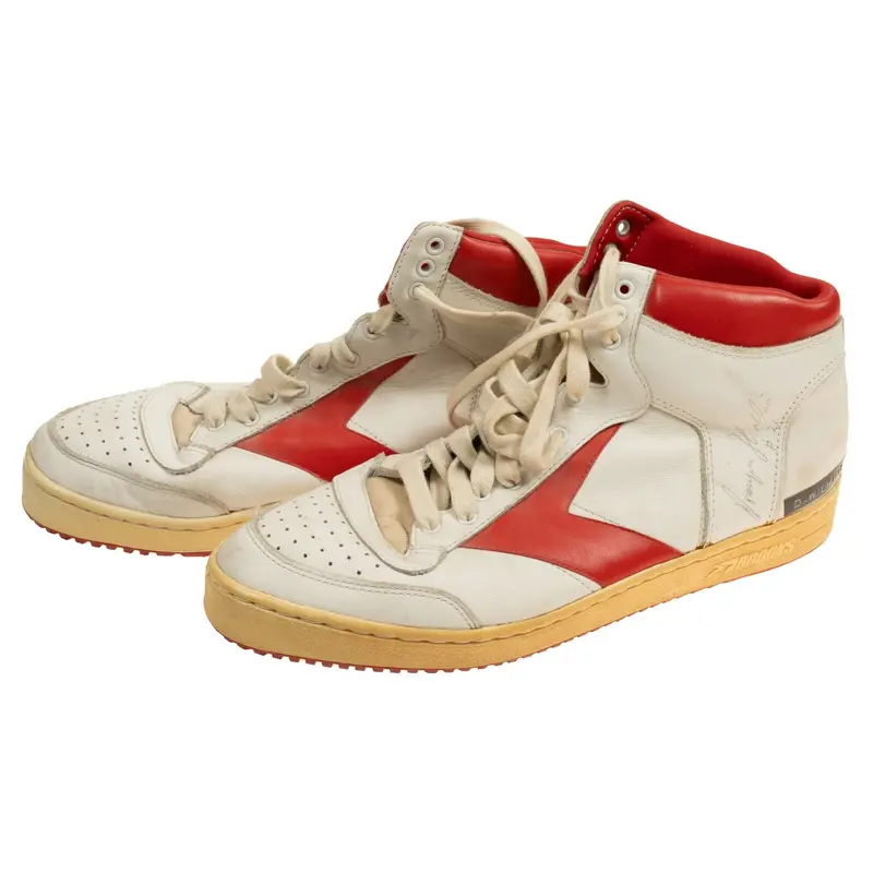 1985 Dominique Wilkins Atlanta Hawks Signed Game Used Brooks Sneakers JSA MEARS