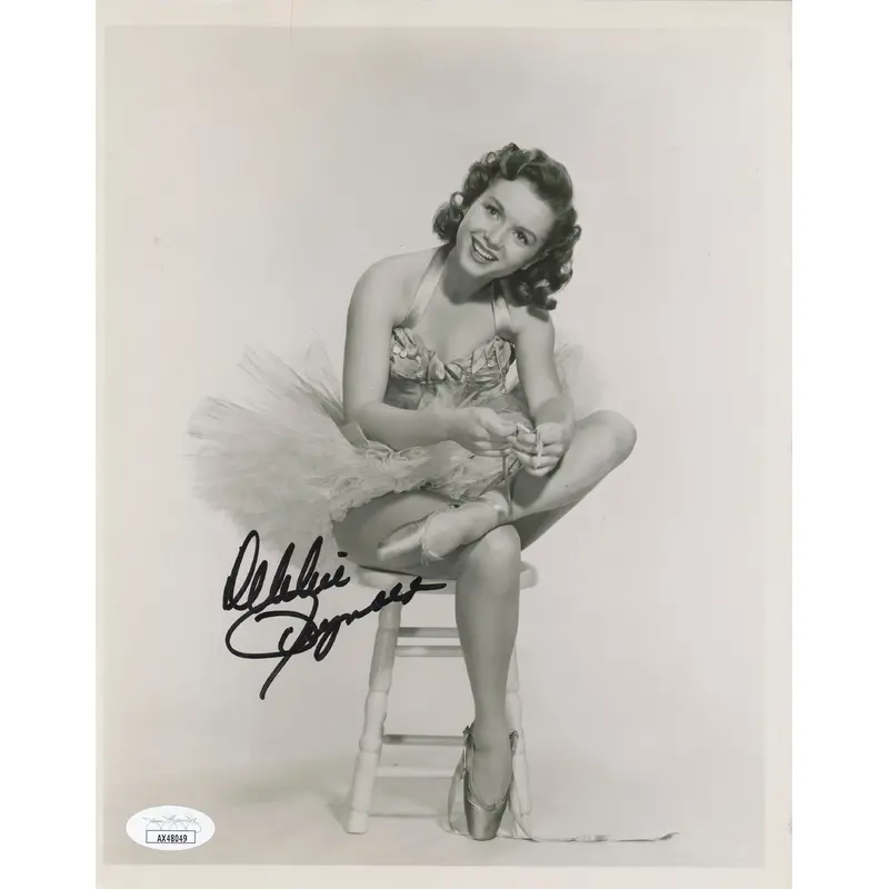 Debbie Reynolds Singin' in the Rain Authentic Signed 8x10 Photo JSA #AX48049