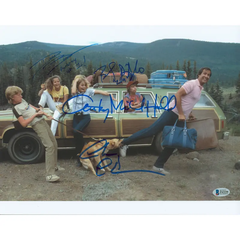 Vacation (4) Chase, D'Angelo, Hall & Barron Signed 11x14 Photo BAS Wit #P43330